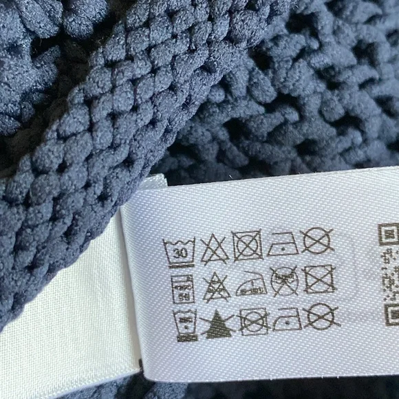 NWT. Zara Navy Blue Chunky Knit Round Neck Top. Size S. - Picture 6 of 7